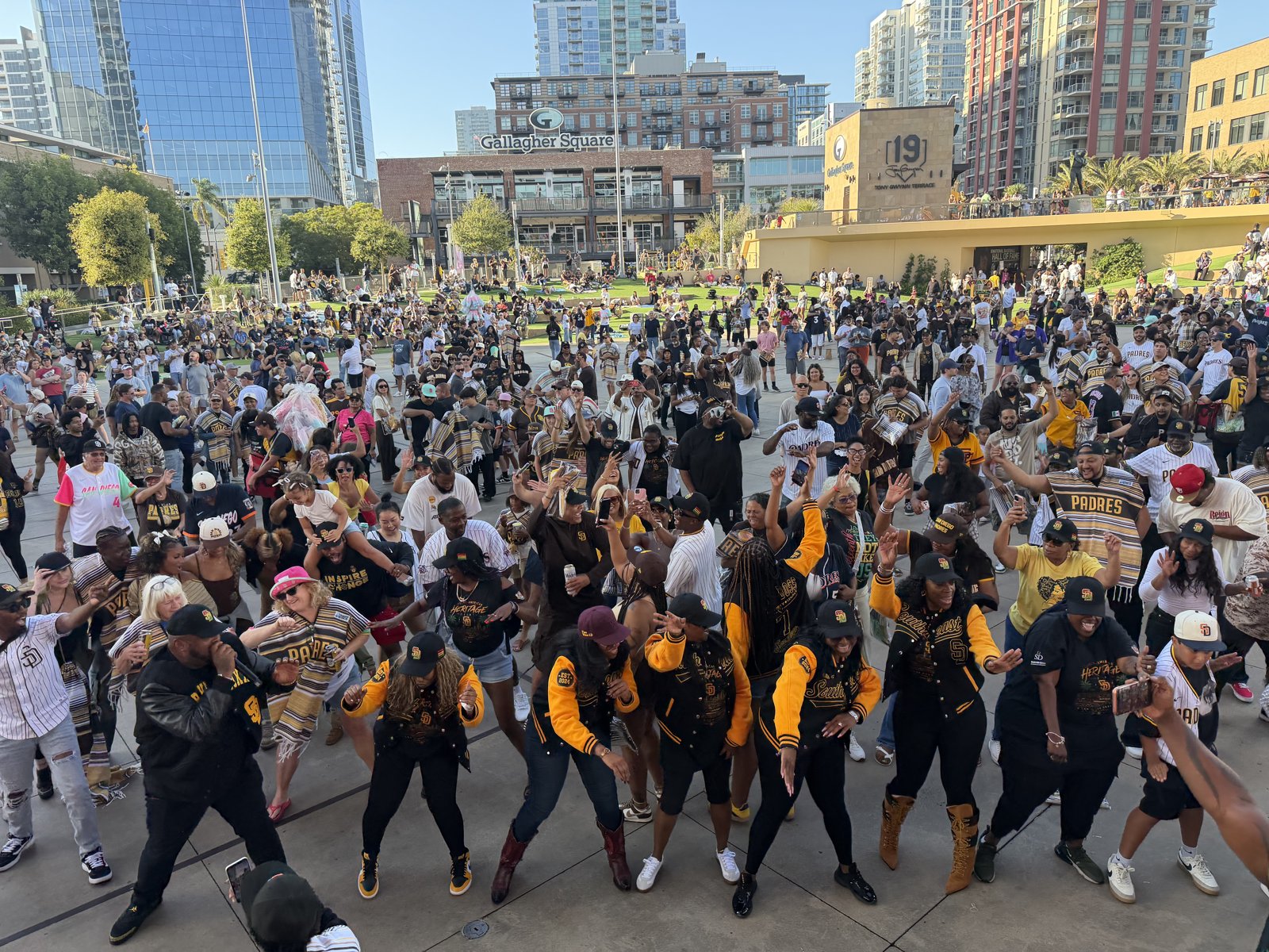 Crowd celebrating at African American Heritage Night, Gallagher Square